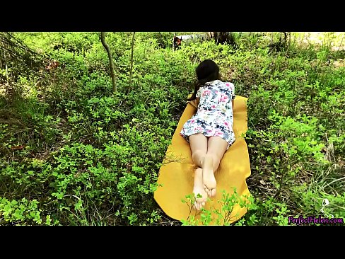 ❤️ टिंडर पर अजनबी मेरी बिल्ली को masturbates और जंगल में जुनून से fucks ❤️❌ गुदा वीडियो हम पर ️❤